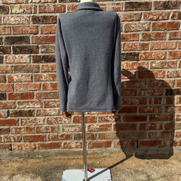 Old Navy soft grey zip up warm fleece jacket / M / Excellent condition - Picture 9 of 11